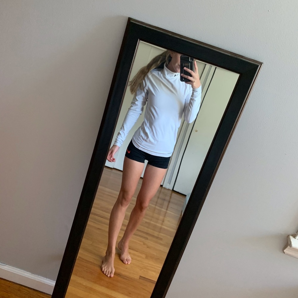 White Under Armour Cold Gear Mock Compression